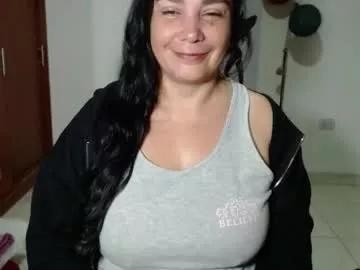 vivian_milf_paint from Chaturbate