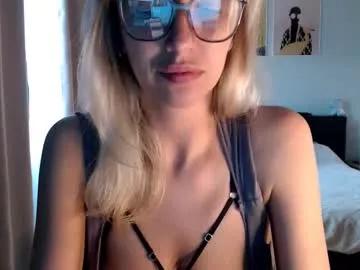 vivica_coke from Chaturbate