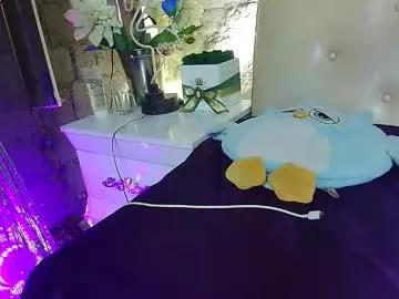 vixvixenn from Chaturbate