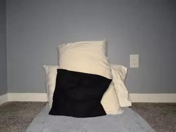 wannaplay1025 from Chaturbate