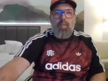 Womenizzeer webcams show profile image 