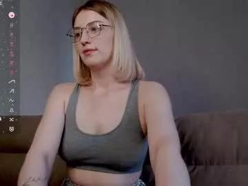 wowsugar from Chaturbate
