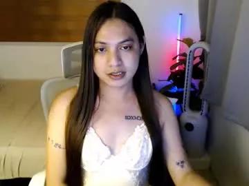xxjulielovesyouxx from Chaturbate