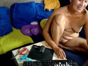 xxloveheart from Chaturbate