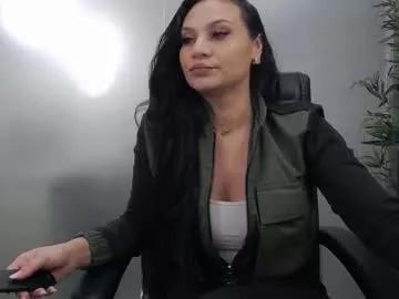 yaraxcox from Chaturbate