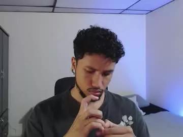 yeff_stone from Chaturbate