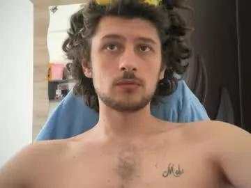 yellowsubmarinex2 from Chaturbate