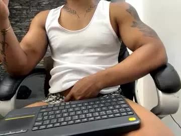 yimmi_latino from Chaturbate