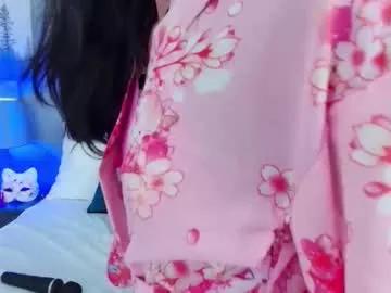 yommi_winx from Chaturbate