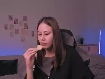 yourlovelystreamer from Chaturbate is Freechat