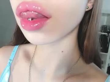 yumm__ from Chaturbate