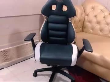 yummy_milf4u from Chaturbate