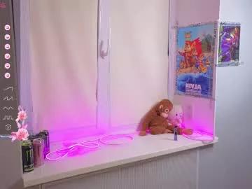 yung_leana from Chaturbate is Freechat