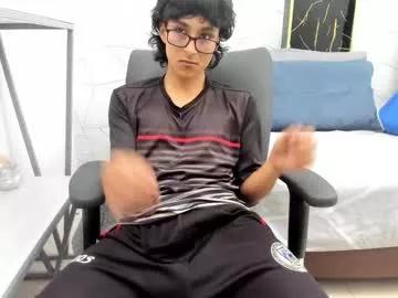 zoro_v from Chaturbate