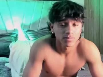 zyzz_1812 from Chaturbate