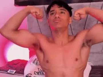 zyzz_1812 from Chaturbate