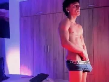 zyzz_1812 from Chaturbate