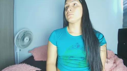Photos of ailalove from Cherry is Freechat