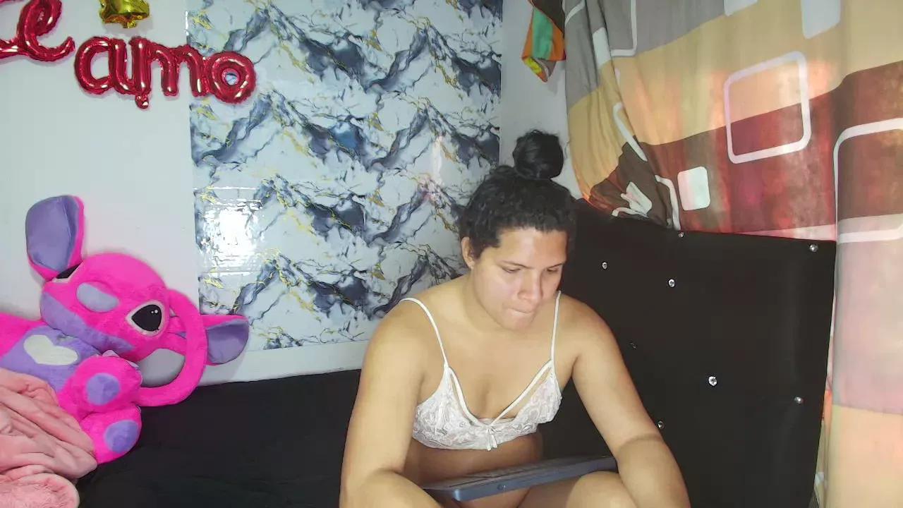 Photos of ailalove from Cherry is Freechat