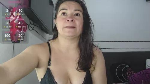 aishakhan from Cherry is Freechat