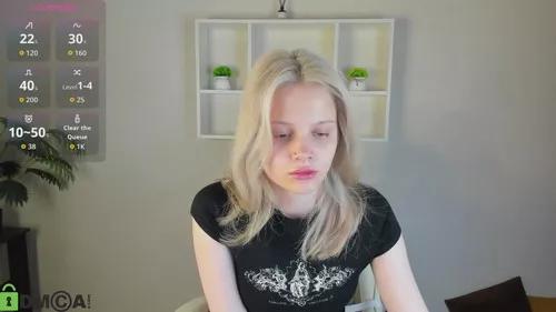 Photos of allicecox from Cherry is Freechat