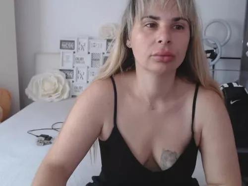Photos of andreeasquirt from Cherry is Freechat