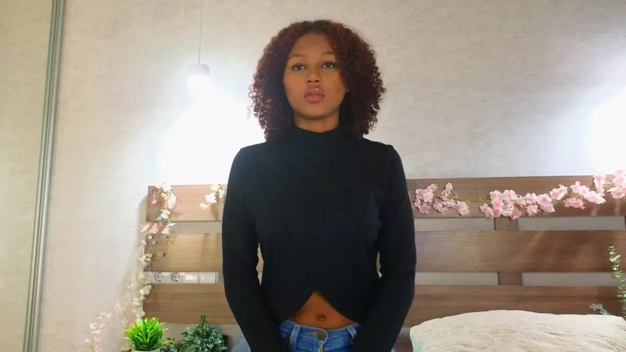Photos of angelhelodie from Cherry is Freechat