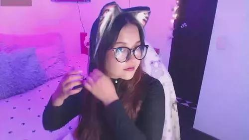 annyaqueenn from Cherry is Freechat