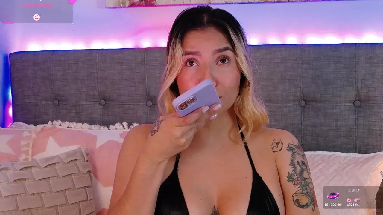 Photos of antonellalee from Cherry is Freechat