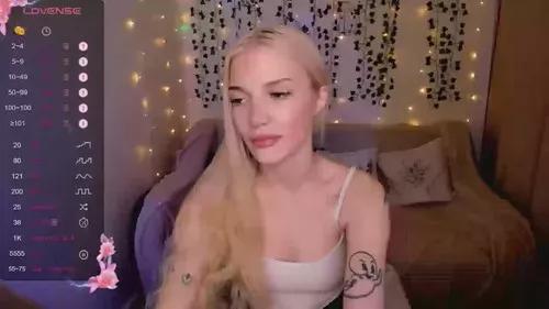 anyataylor from Cherry is Freechat