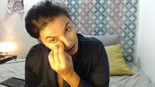Photos of anytorrez from Cherry is Freechat