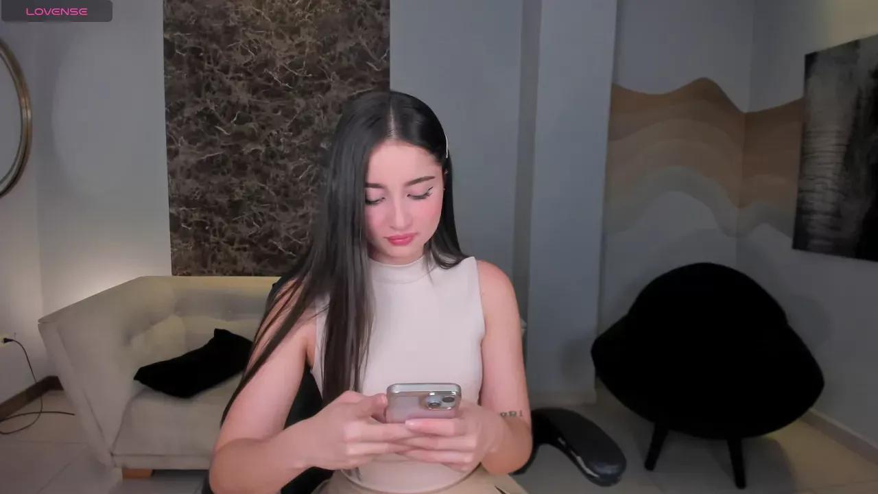 arianamonroe from Cherry