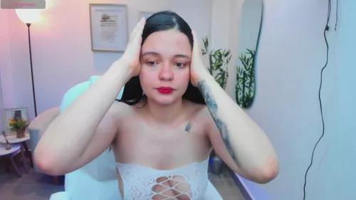 Photos of bellaahadid from Cherry is Freechat