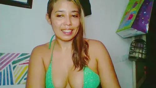 Photos of d0nat3lla from Cherry is Freechat