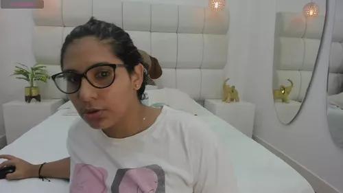 Photos of danielleevanss from Cherry is Freechat
