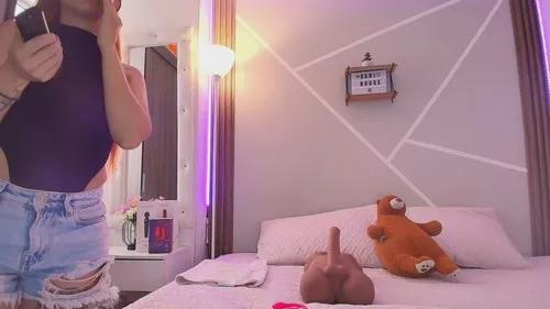 danirouge from Cherry is Freechat