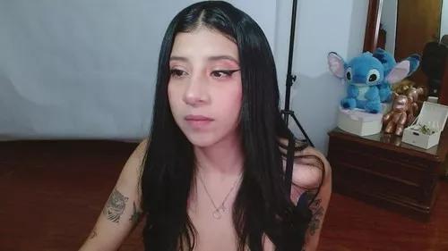 darkmoonn from Cherry is Freechat