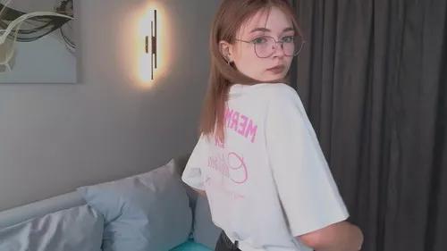 elizabethfee from Cherry is Freechat