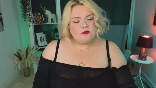 ellabigbaby from Cherry is Freechat