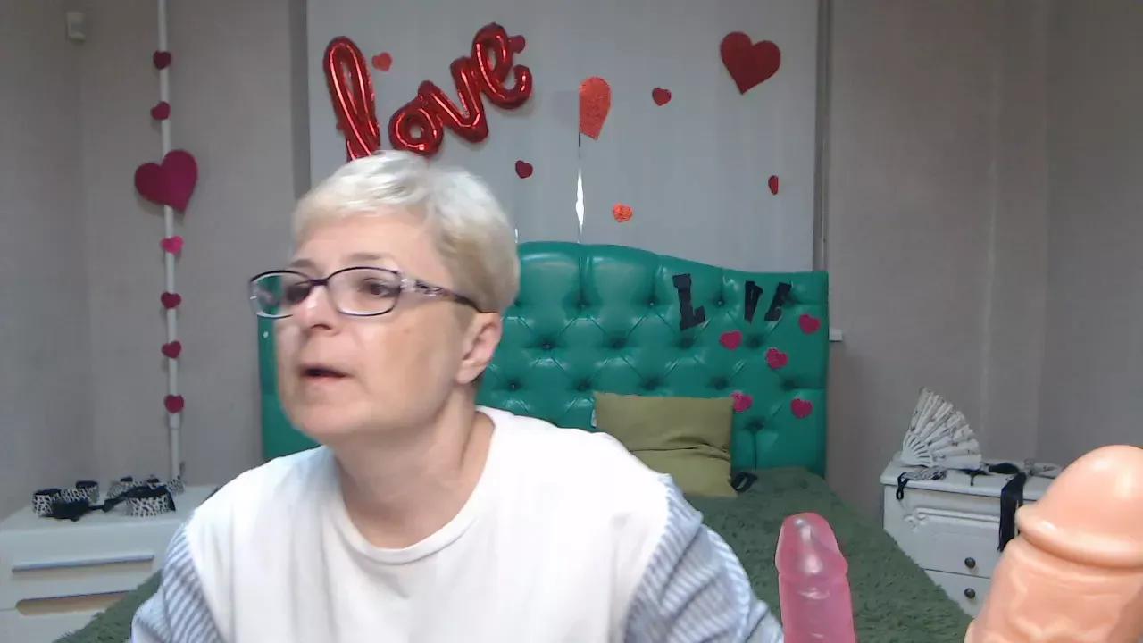 emiliagree from Cherry is Freechat