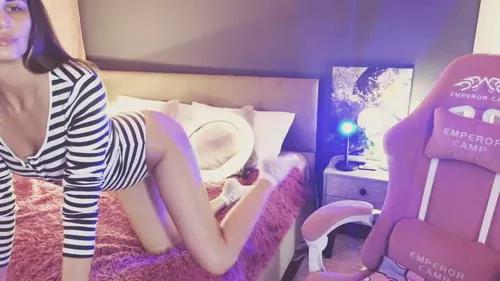 emilyreal from Cherry is Freechat