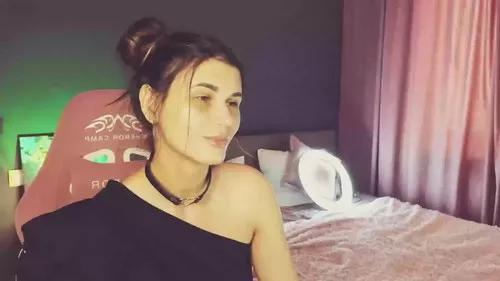 Photos of emilyreal from Cherry is Freechat