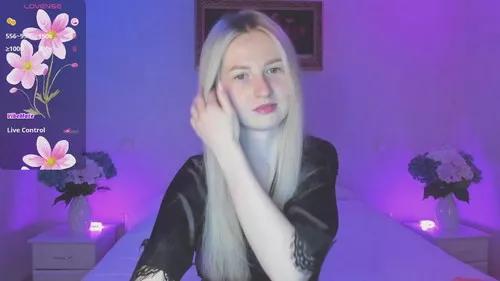emilyshinex from Cherry is Freechat
