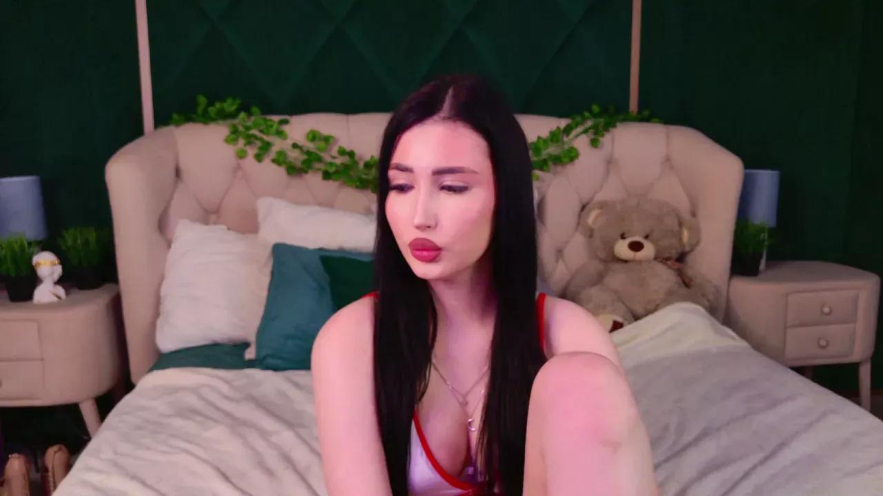 Photos of emmalawrens from Cherry is Freechat