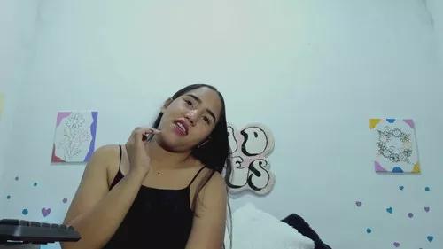 emmarosse from Cherry is Freechat