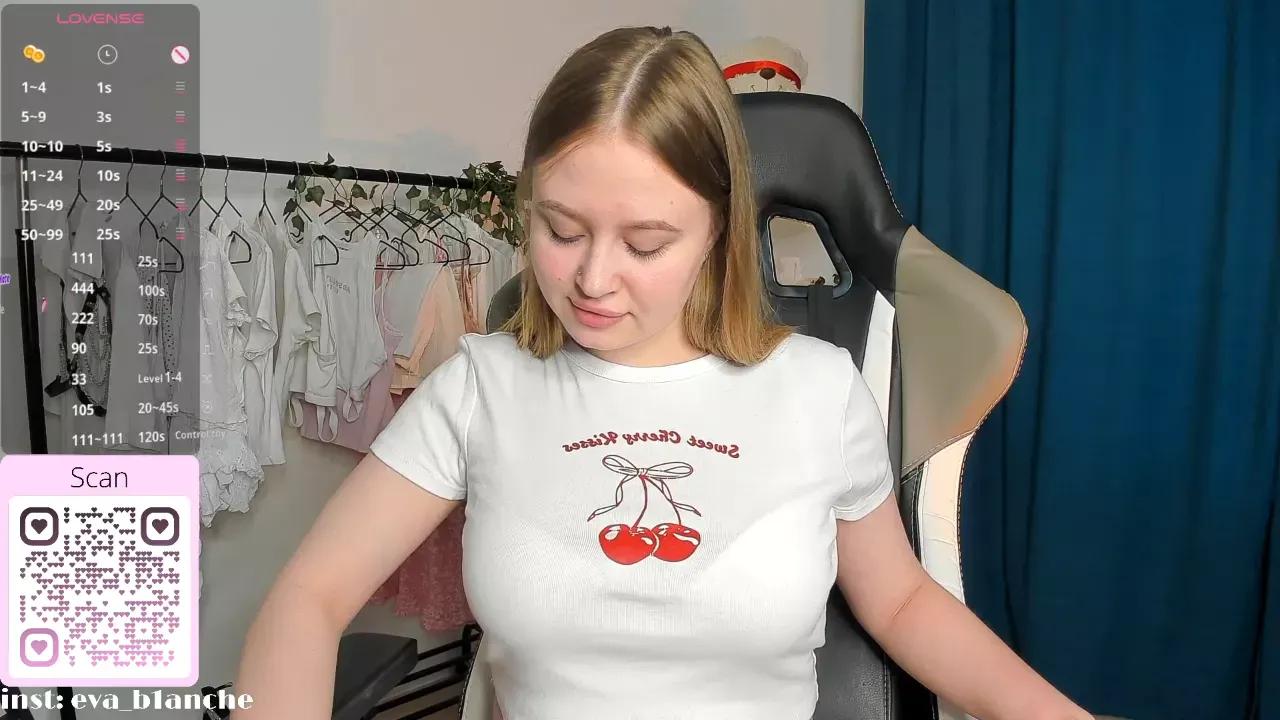 Photos of evablanche from Cherry is Freechat
