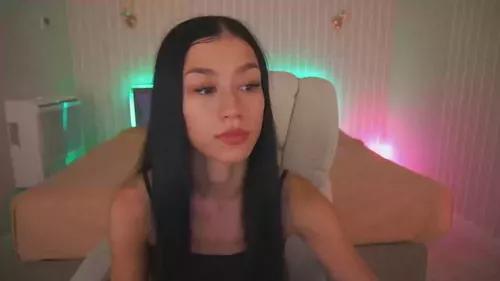 fatalenellie from Cherry is Freechat