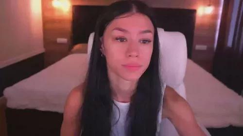 fatalenellie from Cherry is Freechat