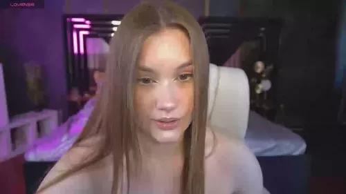 Photos of foxyykate from Cherry is Freechat