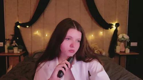 gabyessen from Cherry is Freechat